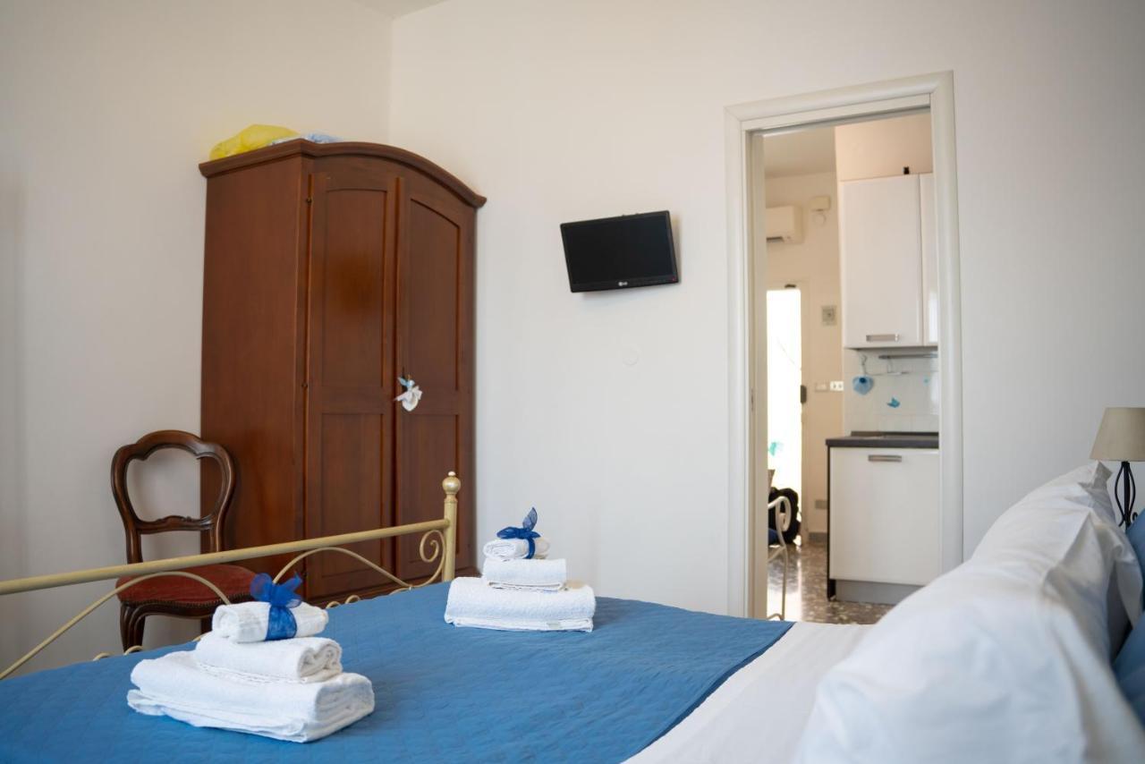 Antonia Jess Due Passi Dal Mare- Gessica Hh Apartment Монополи Екстериор снимка